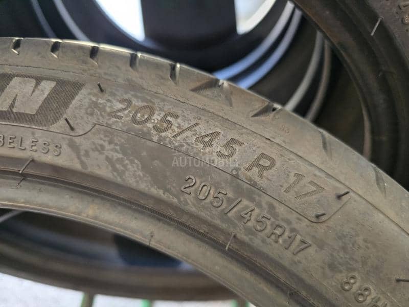 Michelin 205/45 R17 Letnja