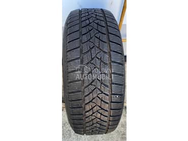 Dunlop 235/60 R18 Zimska