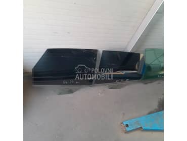 Zadnje levo staklo za Audi Q3 od 2011. do 2018. god.