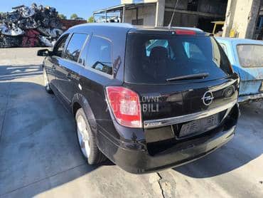 Desno stop svetlo za Opel Astra H