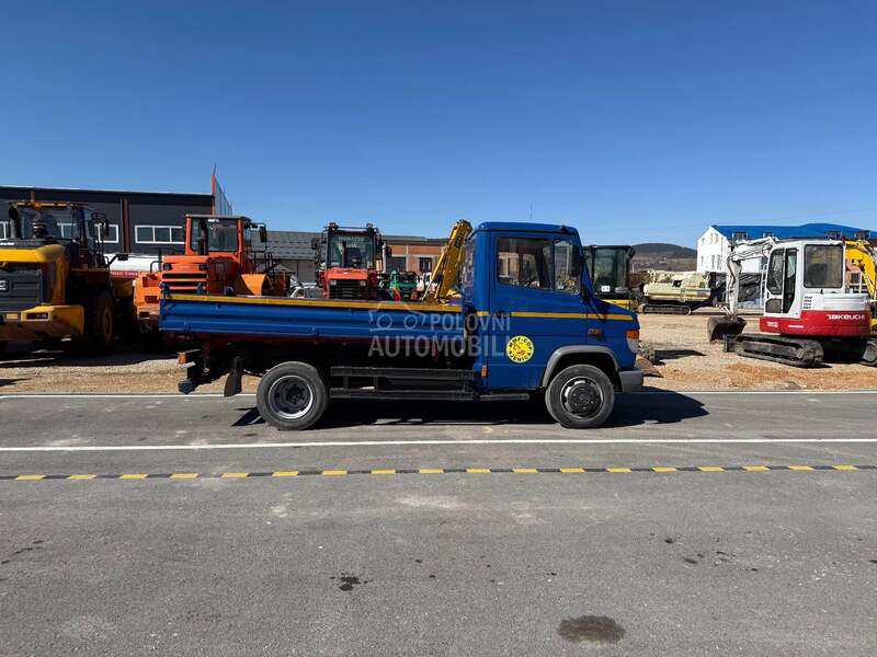 Mercedes Benz Vario  814