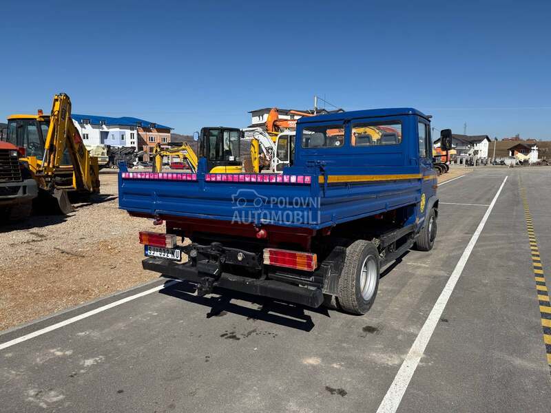 Mercedes Benz Vario  814