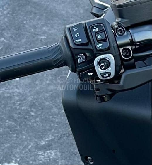 Yamaha TMAX Tech MAX