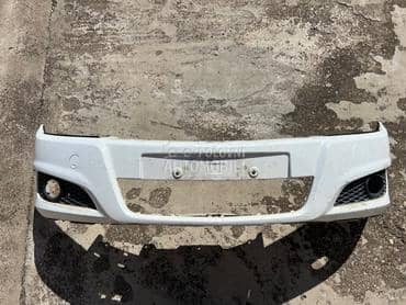 branik beli restajling za Opel Astra H od 2004. do 2012. god.