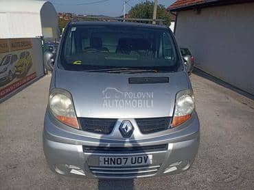 Renault Traffic /siva boja