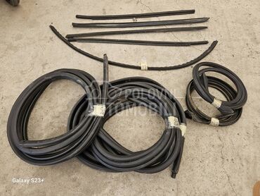 KEDER VRATA SAJBE LAJSNE GEPEK za Renault Clio od 2001. do 2003. god.