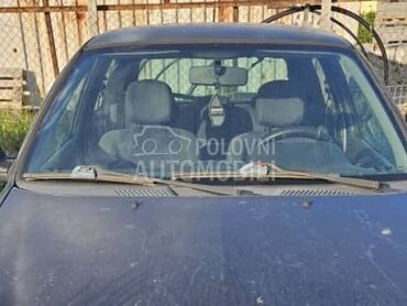 SOFERSAJBNA PROZOR STAKLO za Renault Clio od 2001. do 2003. god.