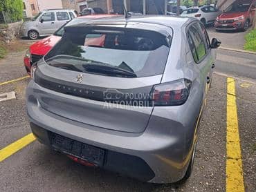 Peugeot 208 208 1.5 -  kompletan auto u delovima