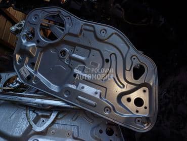 podizac stakla za Volvo V50 od 2004. do 2007. god.