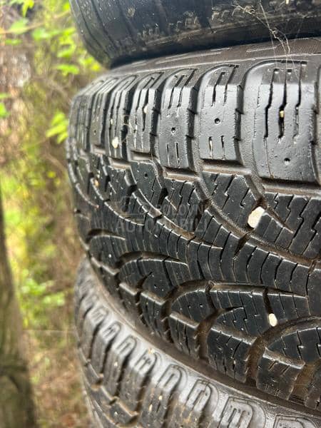 Pirelli 195/65 R15 Zimska