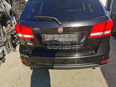 Gepek vrata crna za Fiat Freemont od 2010. do 2014. god.