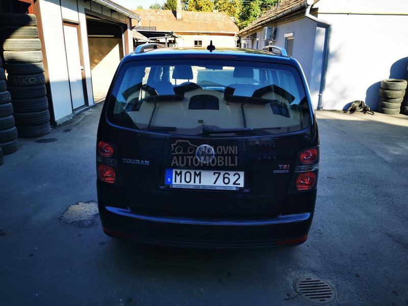 Volkswagen Touran 