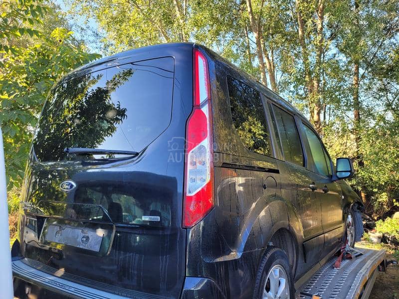 Ford Tourneo Connect Tdvi 2016. god. -  kompletan auto u delovima