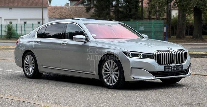 BMW 750 