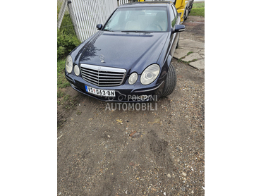 Mercedes Benz E 320 