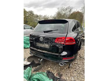 Branik zadnji za Volkswagen Touareg od 2010. do 2017. god.