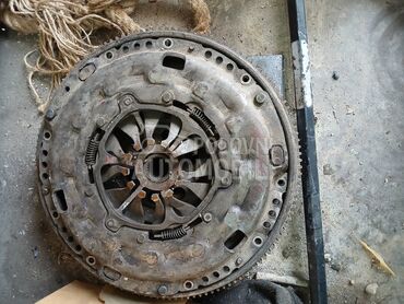 plivajuci  set za 1.9 7 za Volkswagen Golf 5