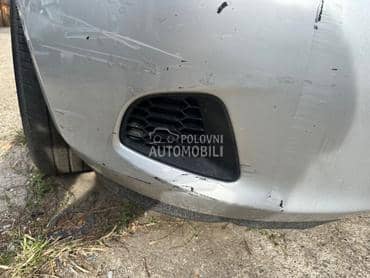 Poklopac maglenke za Mazda 2 od 2009. do 2012. god.