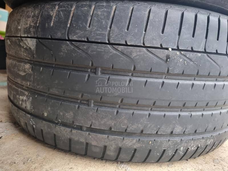 Pirelli 295/35 R21 Letnja