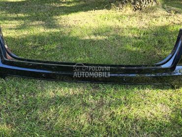 Branik zadnji za Seat Arona od 2016. do 2019. god.