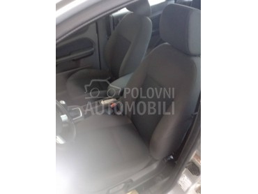 Sedista za Ford Focus od 2004. do 2007. god.