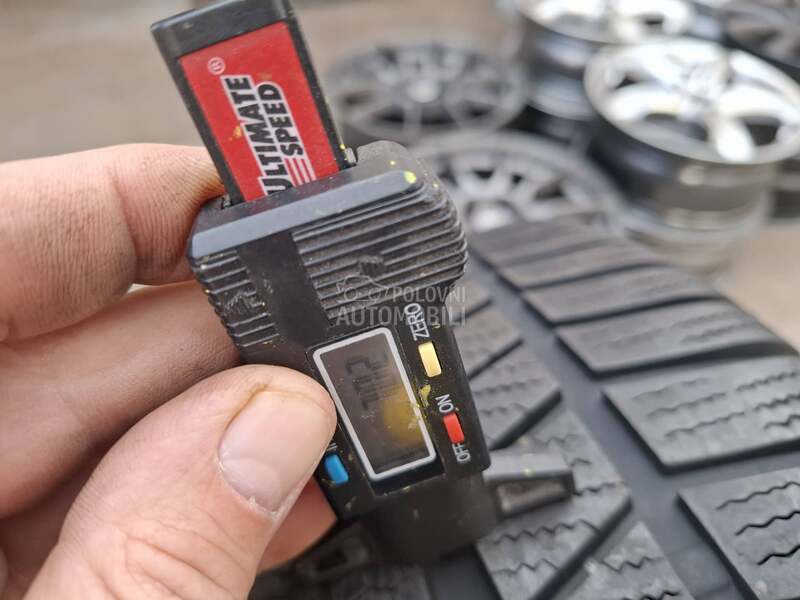 Continental 295/30 R19 Zimska