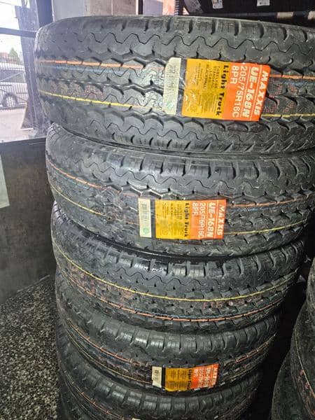 Maxxis 205/75 R16 Letnja