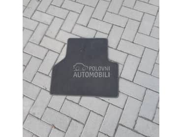 Zadnja patosnica za Audi Q3 od 2011. do 2018. god.