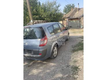 gepek vrata,stakla,stop lampe za Renault Scenic od 2002. do 2008. god.