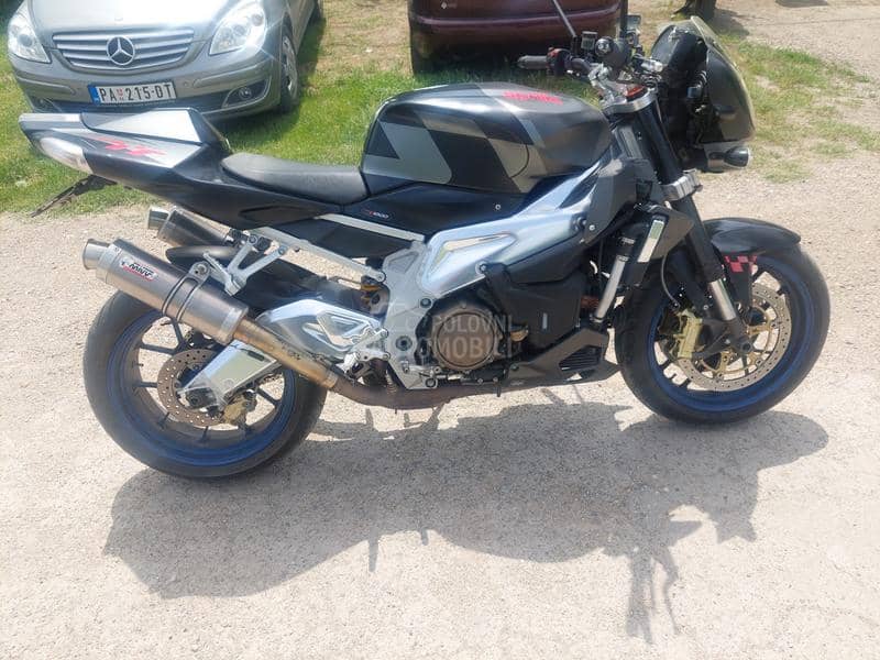 Aprilia Tuono rsv 1000R CH