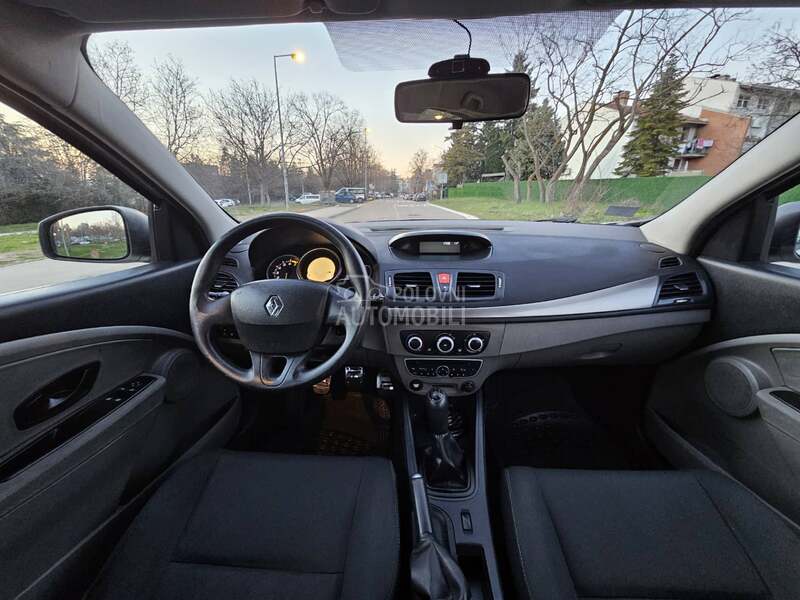 Renault Megane 1.6b