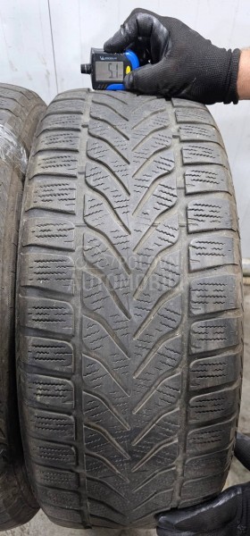 Lassa 215/60 R17 Zimska