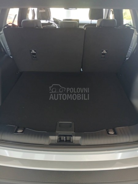 Ford Kuga NOV MODEL M6