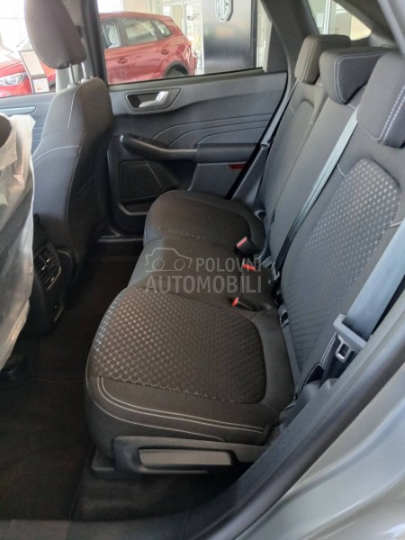 Ford Kuga NOV MODEL M6