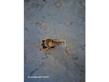 Unutrašnja brava, kvaka za Nissan Pathfinder od 2005. do 2013. god.