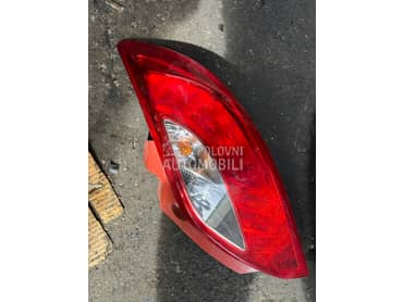 Desna stop lampa za Mazda 2 od 2007. do 2012. god.