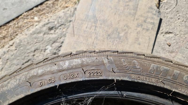 Michelin 275/35 R21 Zimska