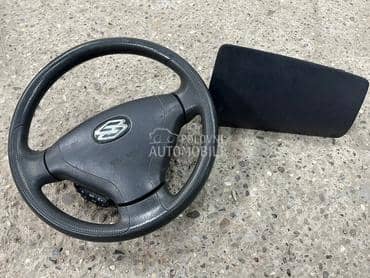 Volan air bag i desni air bag za Suzuki Grand Vitara od 2000. do 2005. god.