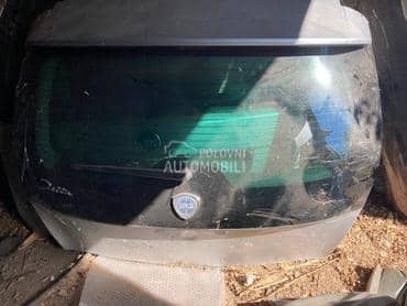gepek staklo za Lancia Delta od 2008. do 2014. god.