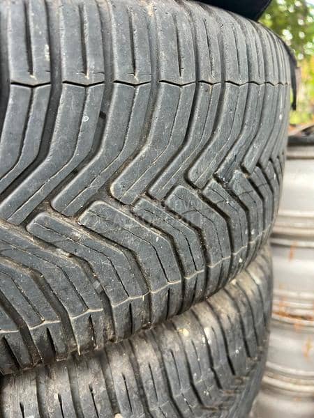 Michelin 215/55 R17 Letnja