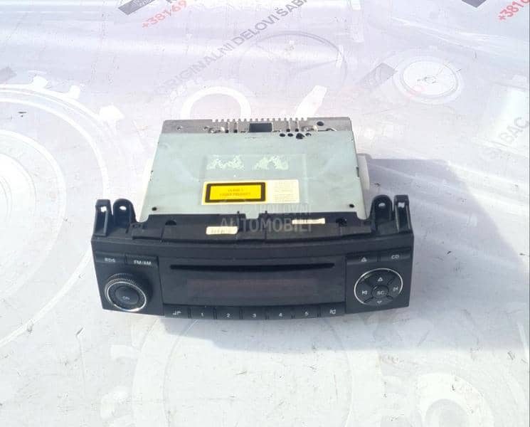 Radio za B w245