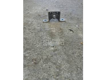 Drzac motora za Nissan Micra od 2002. do 2007. god.