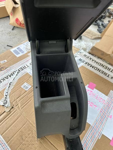 Naslanjač za ruku kožni