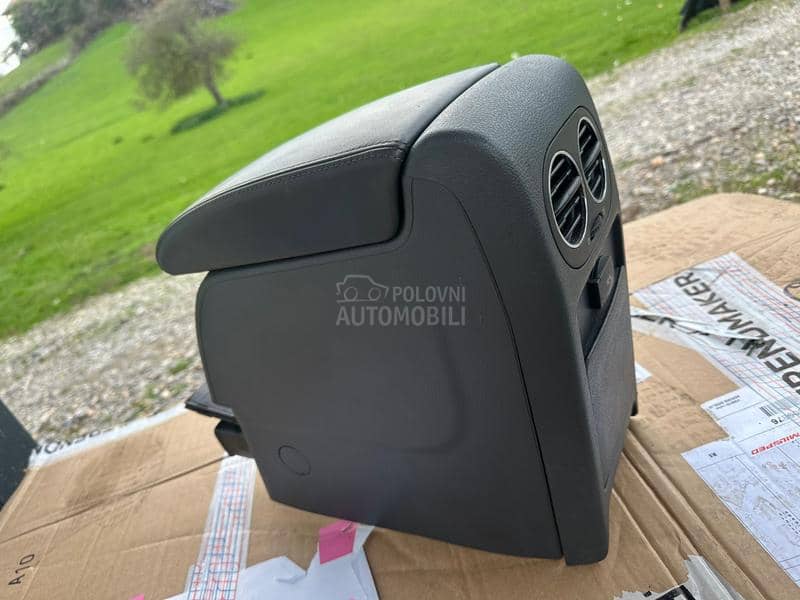 Naslanjač za ruku kožni