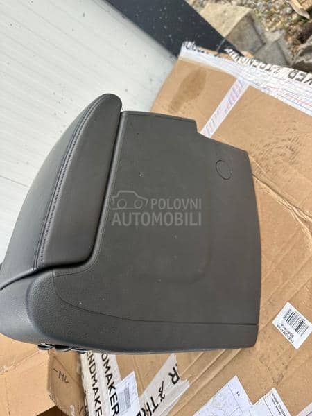 Naslanjač za ruku kožni