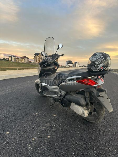 Yamaha X Max 250