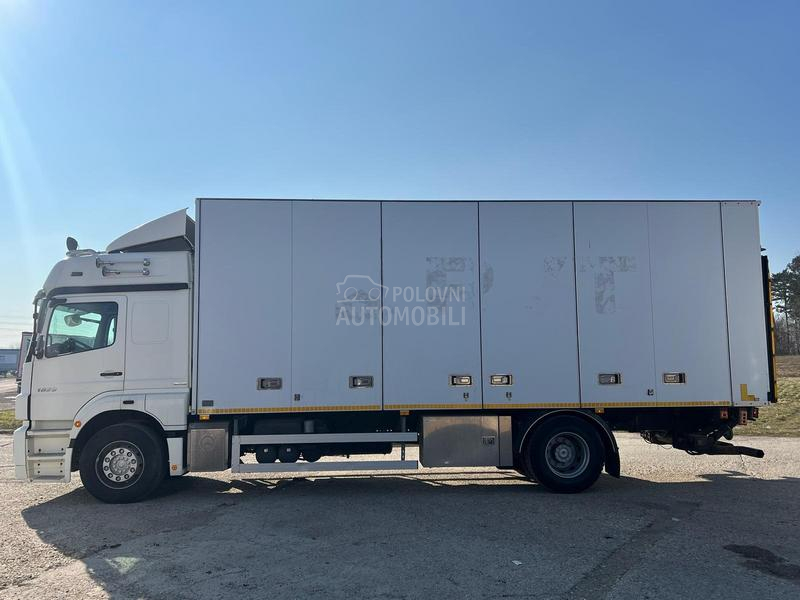 Mercedes Benz axor 1829