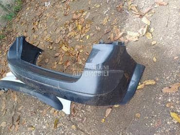 zadnji branik za Renault Megane od 2004. do 2009. god.