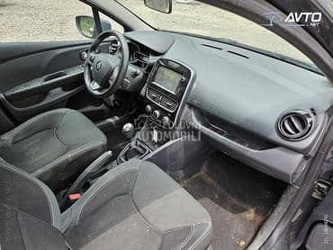 Renault Clio -  kompletan auto u delovima