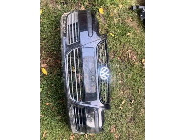 prednji branik za Volkswagen Polo od 2005. do 2009. god.